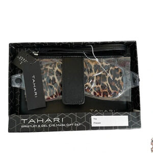 TAHARI Wristlet & Eye GelMask Gift Set BNWT